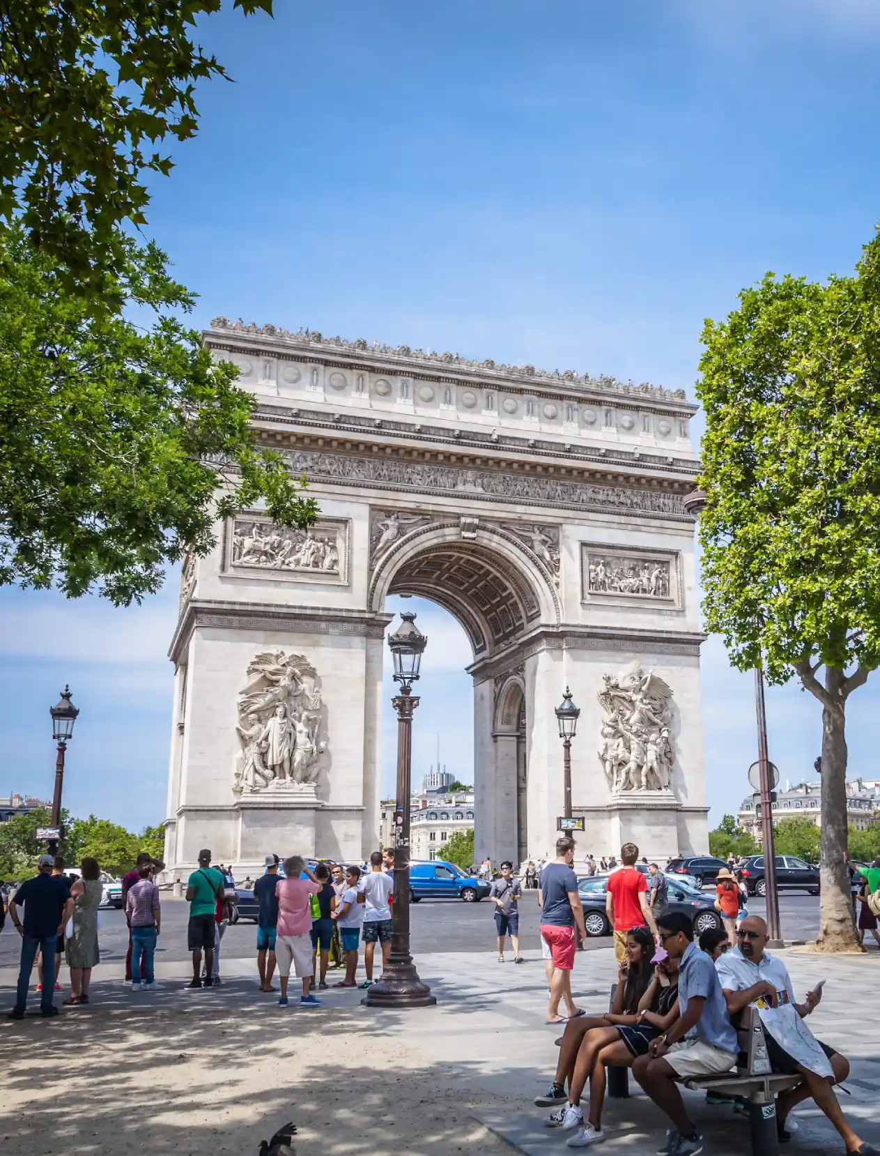 Arc de Triomphe à Paris, à découvrir depuis l'Hôtel Saint Paul