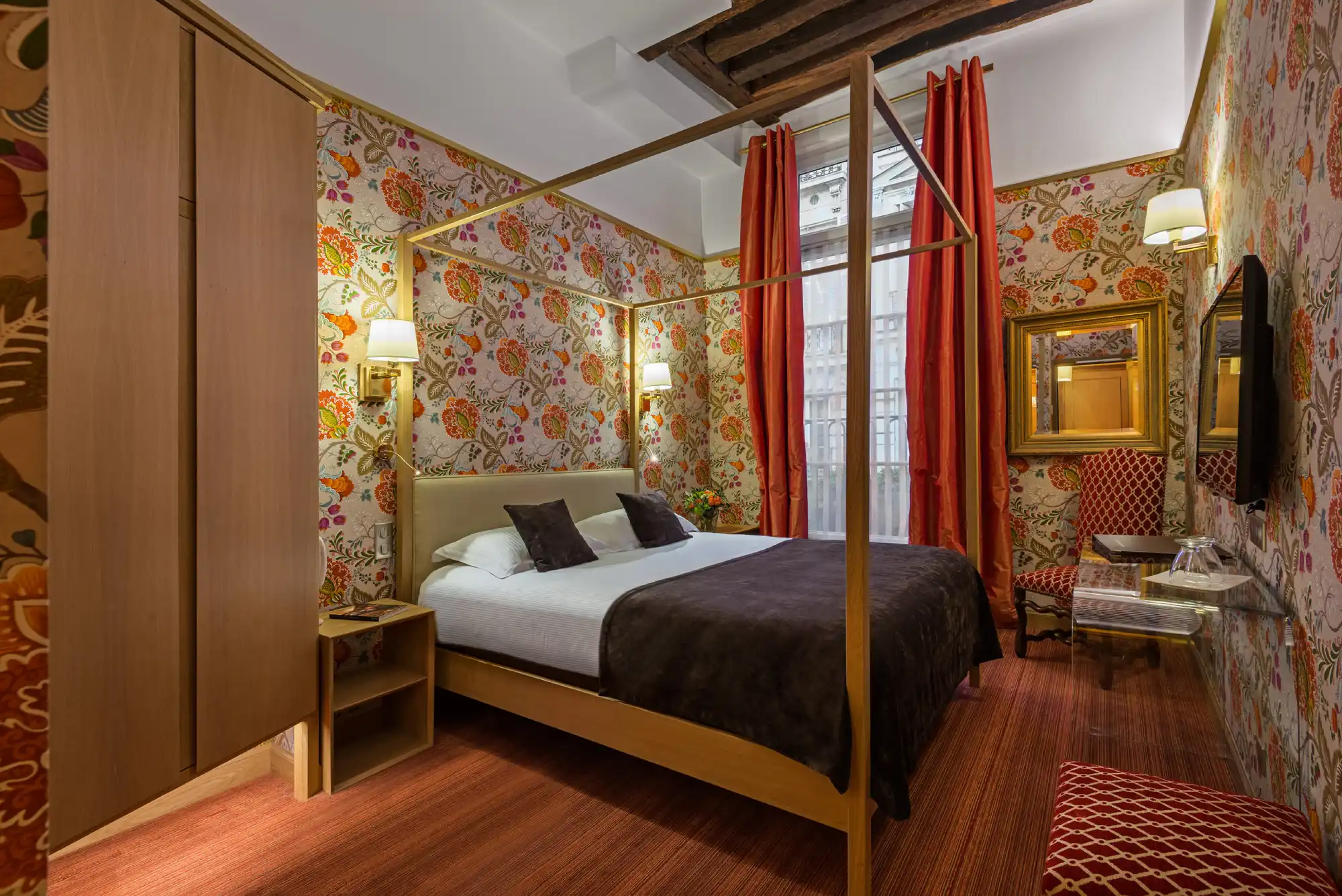 Chambre Double à Baldaquin de style contemporain, Hôtel Saint Paul Paris