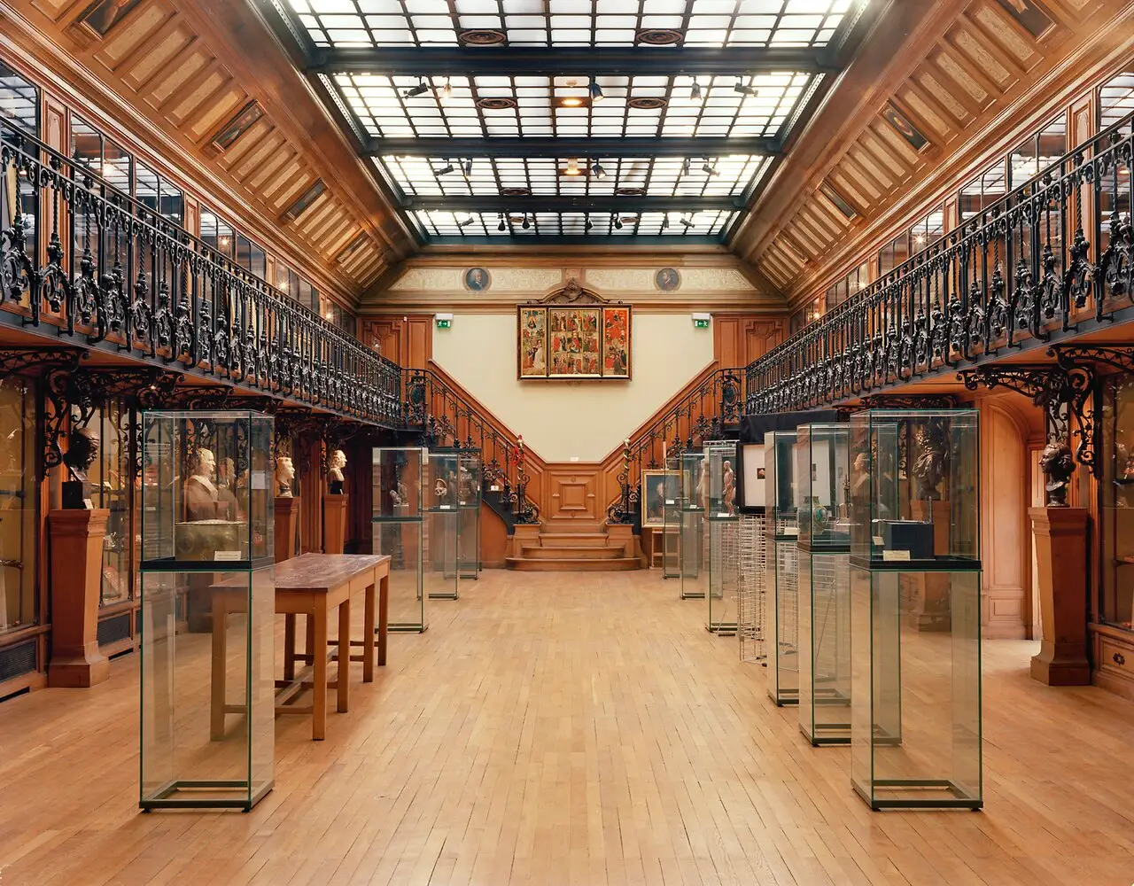 Musée d'Histoire de la Médecine à Paris, collection d'instruments médicaux anciens