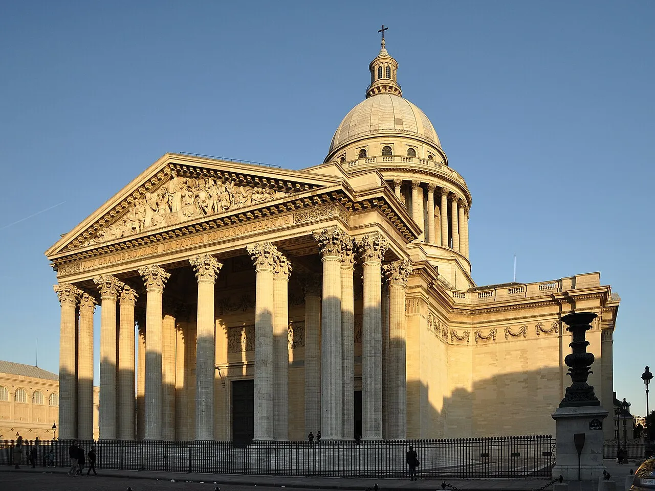 Le Panthéon de Paris, dôme monumental de la Place du Panthéon dans le Quartier Latin