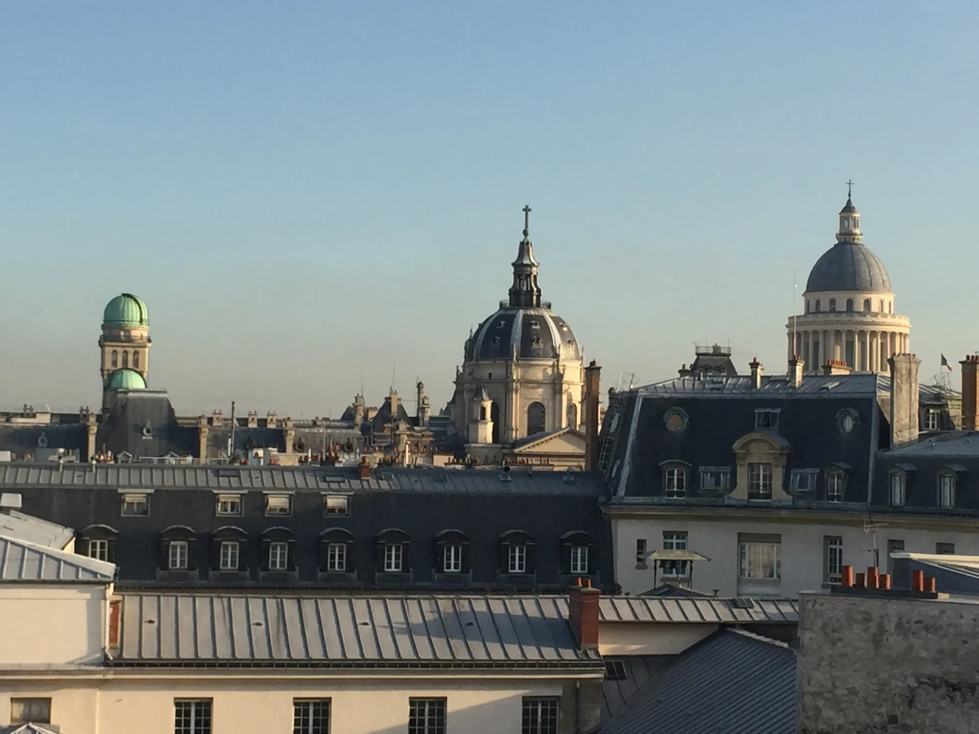 Vue depuis la Suite Junior sur les toits de Paris, Hôtel Saint Paul Rive Gauche